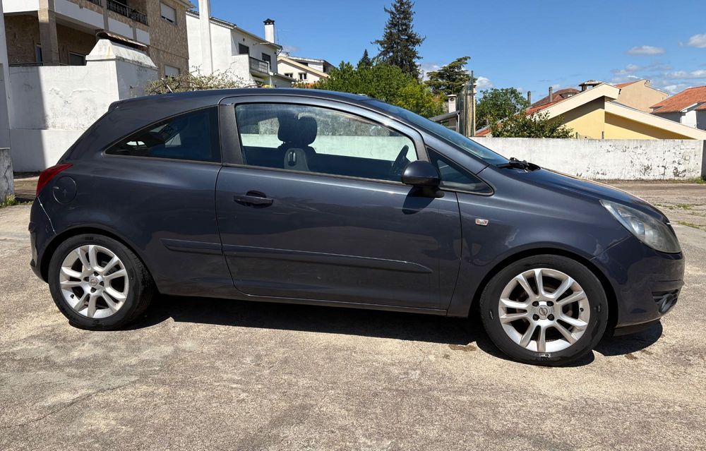 Opel Corsa 1.2 Gasolina (2007)
