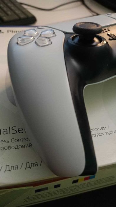 Геймпад DualSense PS5, идеальное состояние