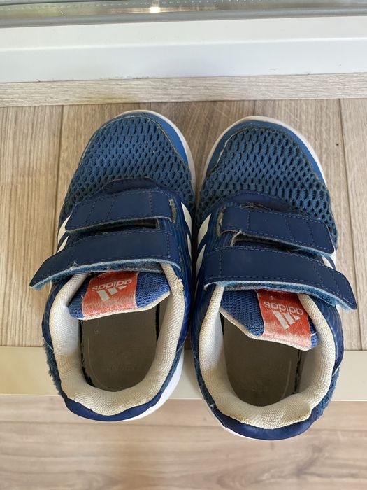 Продам кросівки  Adidas орегінал  27р