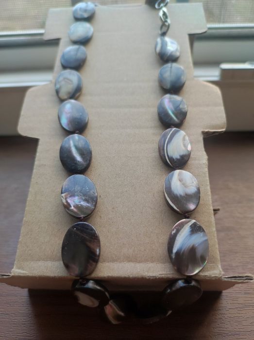 Бусы перламутр натуральный.