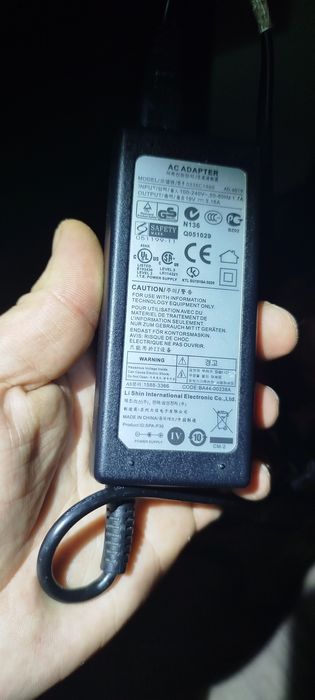 Ноутбук Samsung NP-R60. (15.4") COM port.