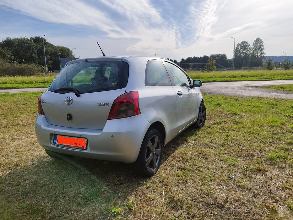 Toyota Yaris 1.3 benzyna
