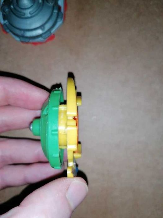 Conjunto de Beyblades Antigos