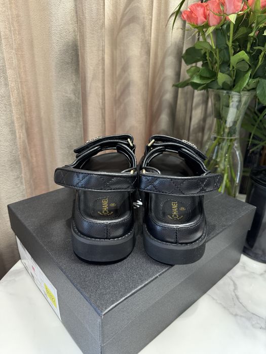 Sandały Chanel black leather