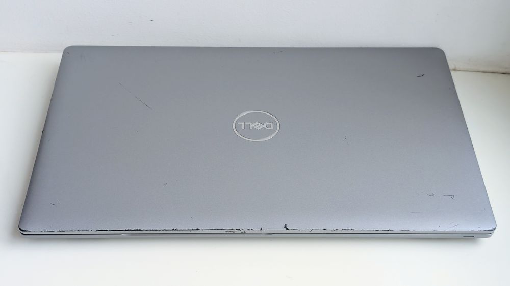 Тонкий ноутбук Dell Latitude 5530 Intel Core i5-1235u 4-32 128-1Tb m.2