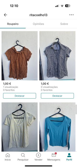 Caixa com 60 peças de roupa