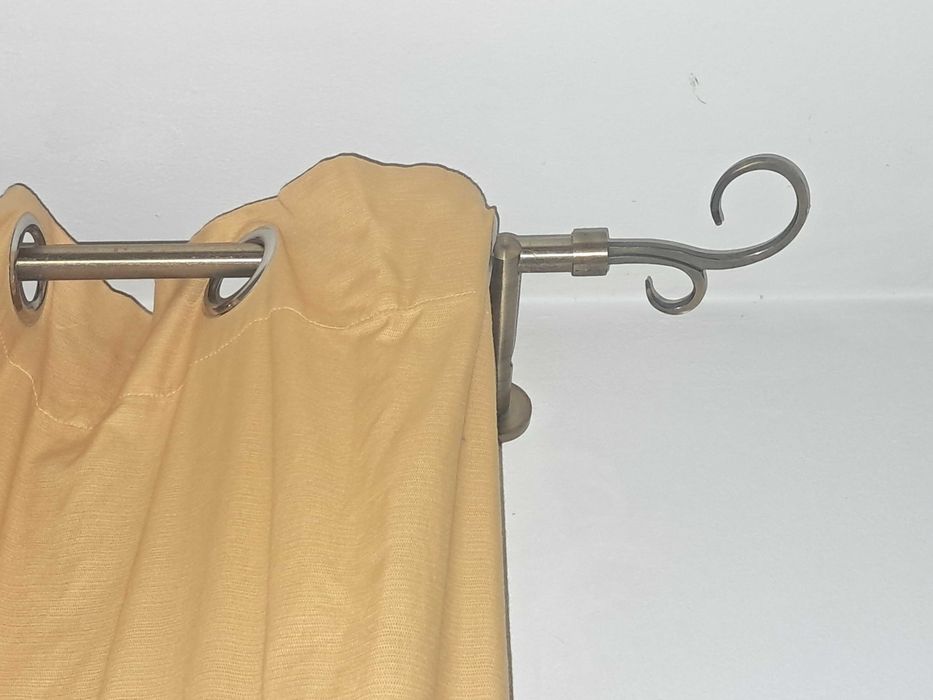 Varão AKI e Cortinados IKEA