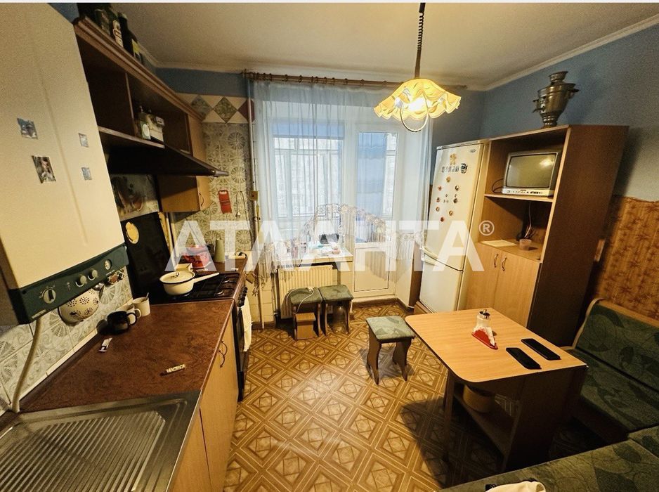 Продається трикімнатна квартира у місті Самбір на вулиці Шухевича