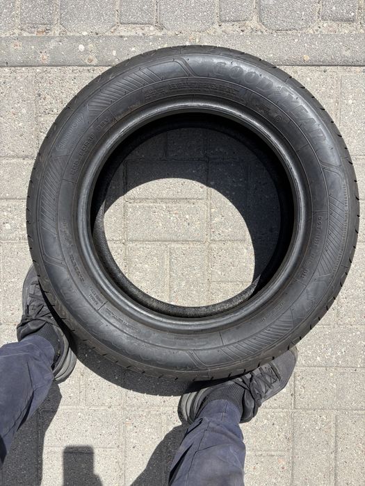 1x 205/60/16 Goodyear EfficientGrip Performance2 Demo 2023r -8mm