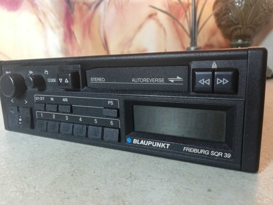 Stary radiomagnetofon zabytek kkasyk