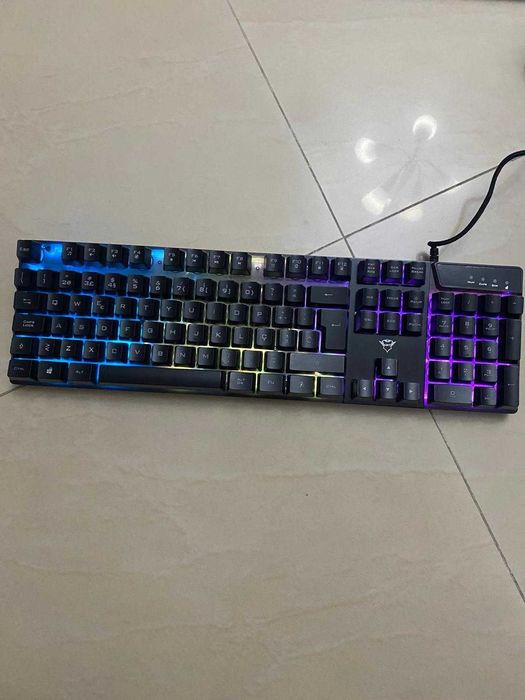 teclado e rato gamer - GXT