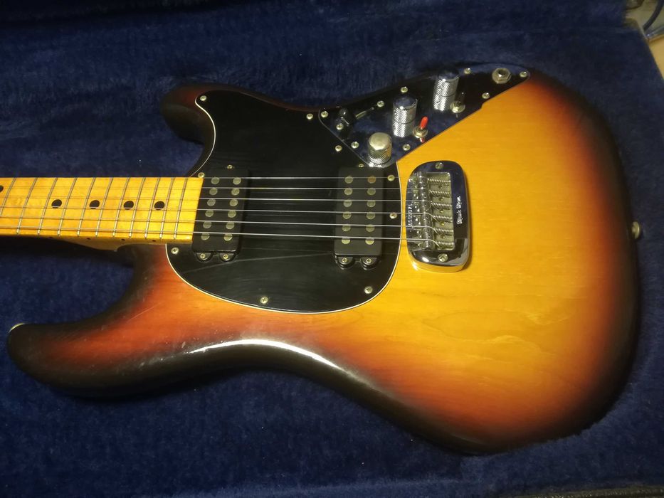 Guitarra Music Man Sabre II 6 cordas