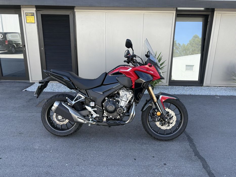 Honda CB 500 X (  Só tem 150 km )