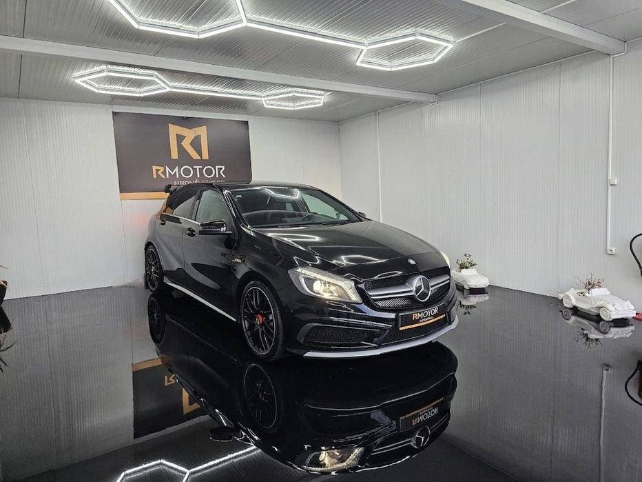 Mercedes-Benz A 45 AMG 4Matic Speedshift 7G-DCT
