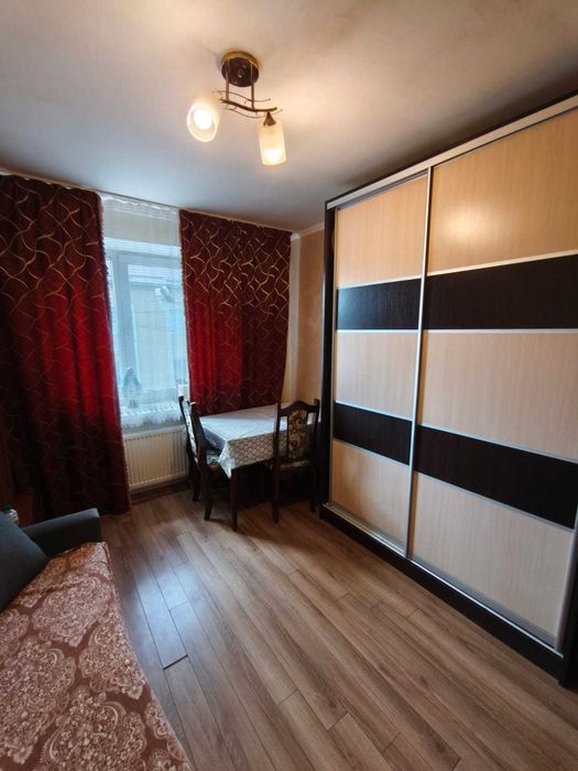 Продаж 2-к. квартири з ремонтом 35.5/29.5/6м² м.Винники 46999$