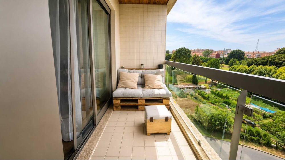 APARTAMENTO T1 MOBILADO E EQUIPADO