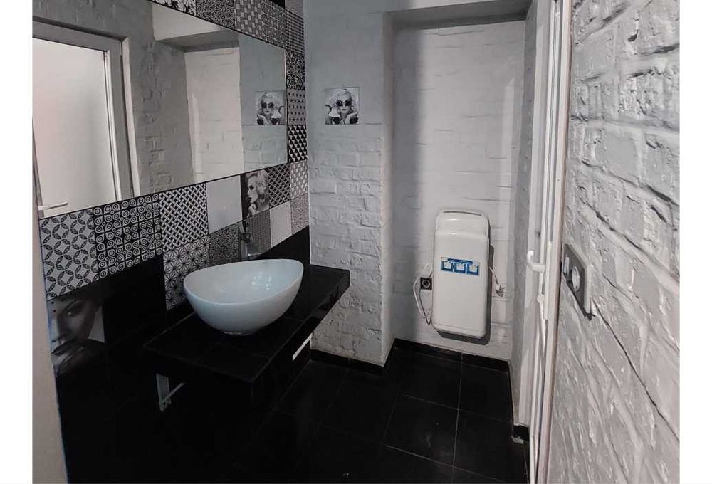 Продаж офісно - складського приміщення по вул. Городоцька