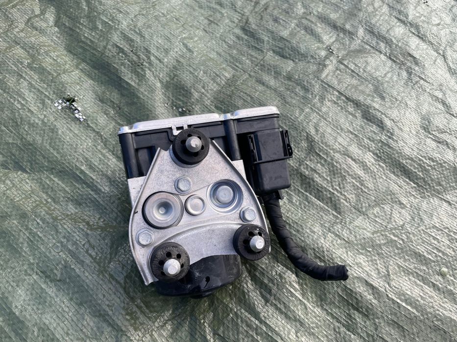 Pompa sterownik ABS Porsche Cayenne