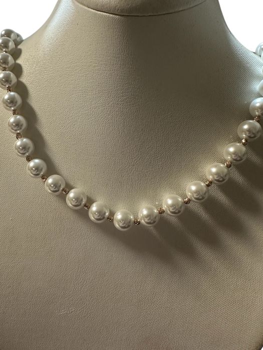 Кольє з перламутром 45 см та вставками золота585 проби(2.17)