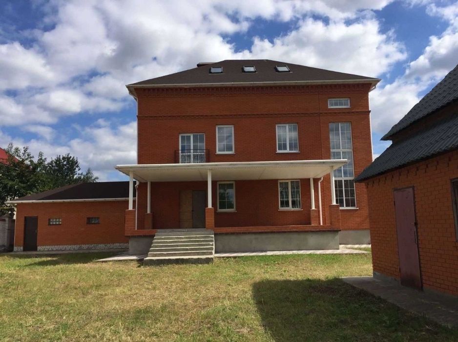 Крушинка Продаж будинку заг пл 373м.кв +гараж 58м.кв. 20с біля озера