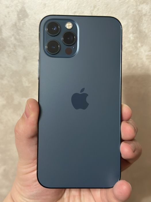 Продам айфон 12 про 256