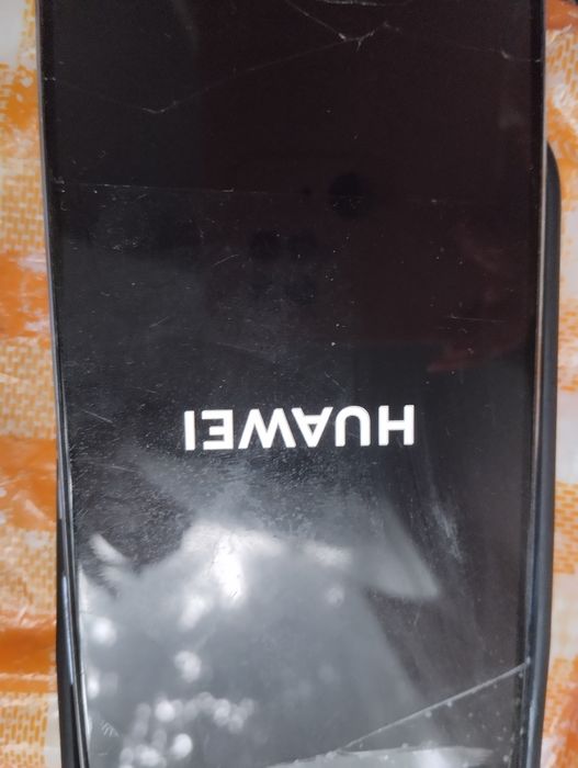 Продам телефон хуавей
