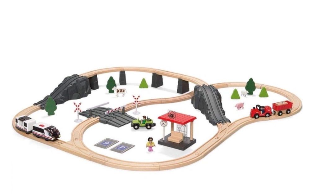 Дерев'яна залізниця PlayTive. Потяг на батарейці