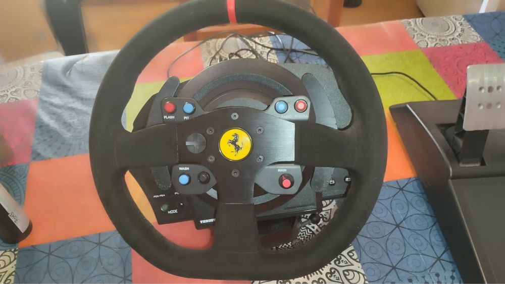 Volante T300rs gt + volante ferrari + mudanças + travão de mão