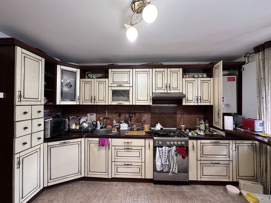 Продається будинок  у Надвірній