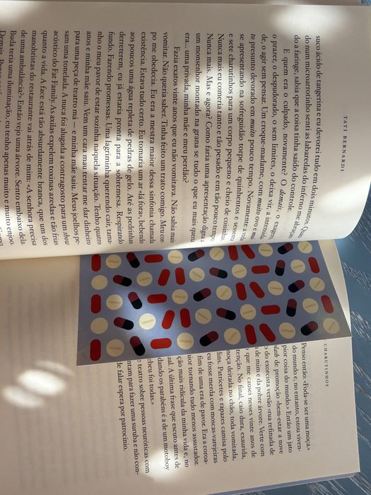 Livro Tati Bernardi