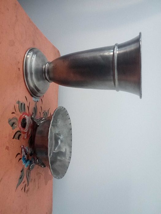 Conjunto Jarra e taça de metal