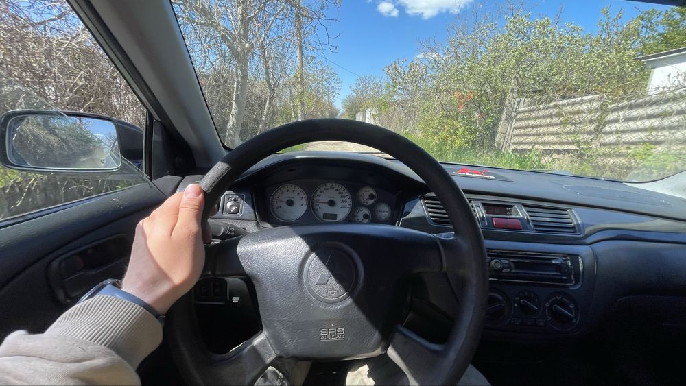 Mitsubishi Lancer 9