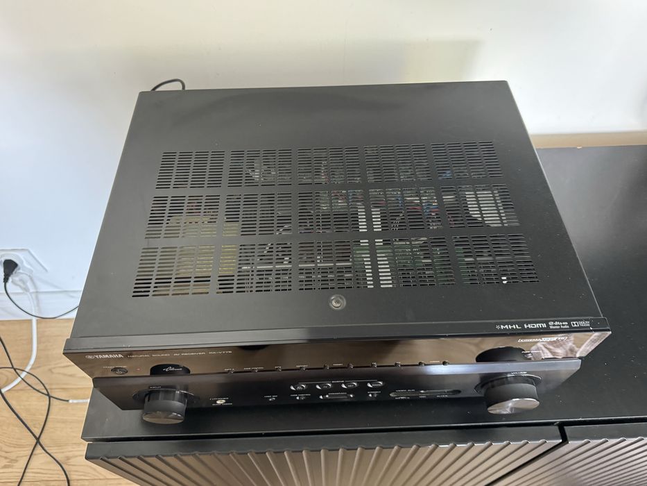 Amplituner Yamaha RX-V775