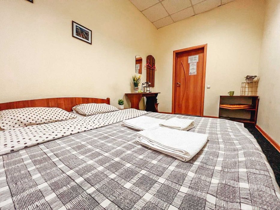 Номер в готелі в центрі Києва\ Метро Хрещатик, Олімпійська\Подобово