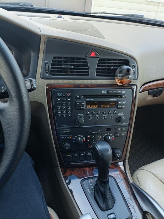 Авто Вольво хс70