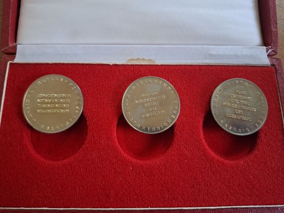 Medale okolicznościowe DDR PRL cena za cały zestaw