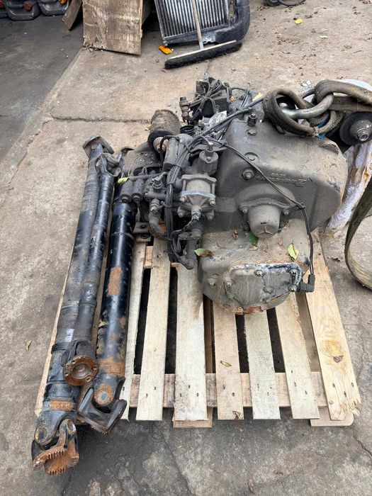 Skrzynia biegów reduktor wał Mercedes Unimog U300 U400 U500