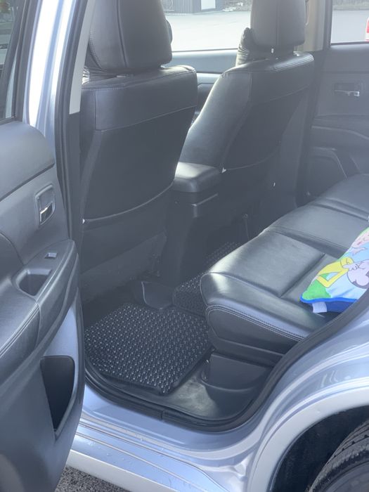 Mitsubishi Outlender PHEV