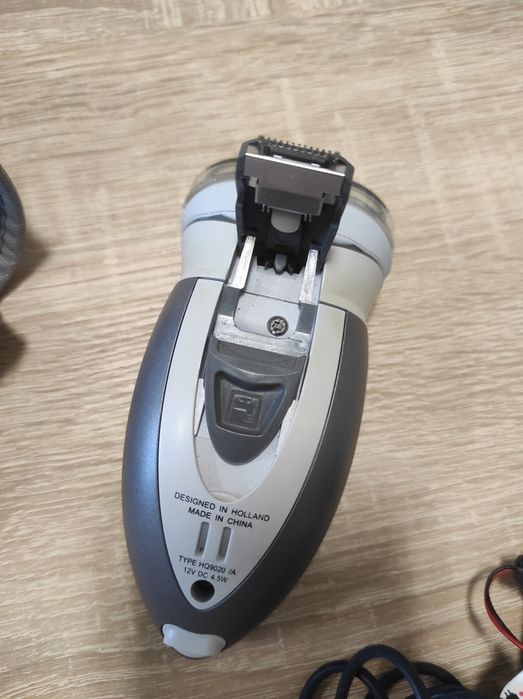 Электробритва Phillips