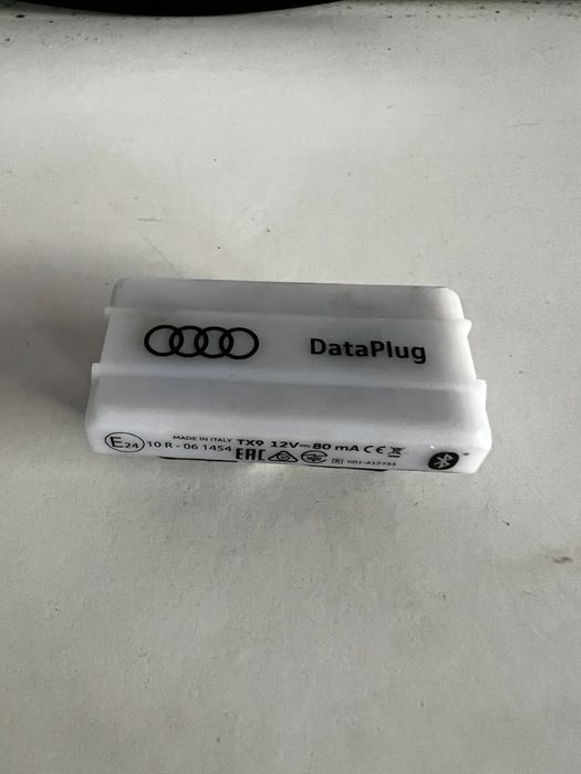 AUDI DATA PLUG CONNECT PLUG &amp; PLAY 81A051629