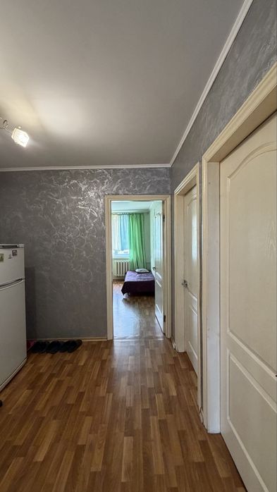 3к район рынка СКД (62кв) комнаты изолированы, не угловая, есть балкон