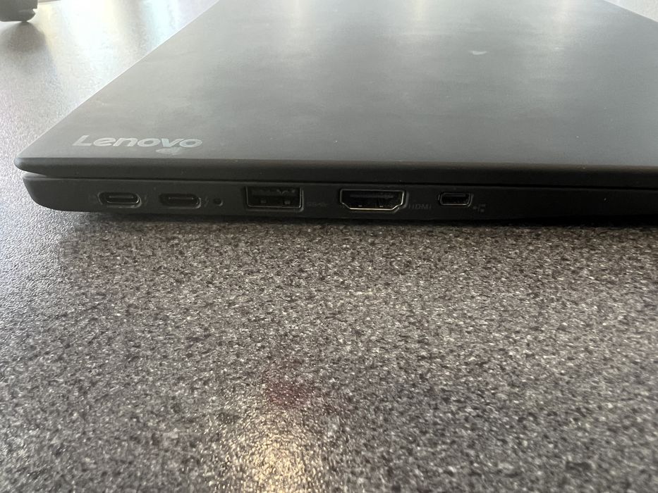 Lenovo X1 Carbon 5gen/ i5-7200U/ SSD 256gb/ DDR4 8gb/ 14”/ w2