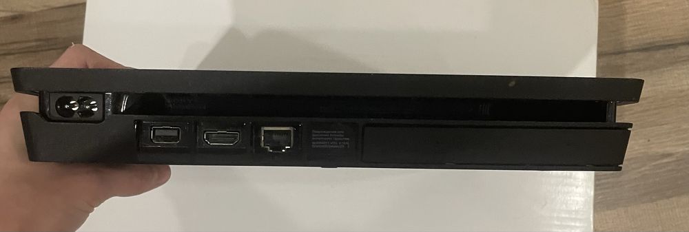 Продам пс 4 slim в гарному стані б/у