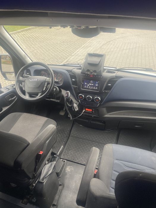 Iveco 9 Osobowy3.0 Automat Pneu Zamiana