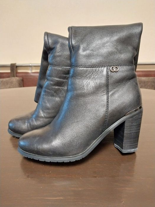 Жіночі зимові чоботи