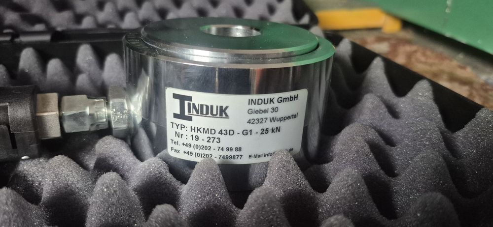 ECO-2 0-300BAR G1/4" kl.0,5 + walizeczka Manometr cyfrowy Keller +HKMD 43D-G1-25kN
