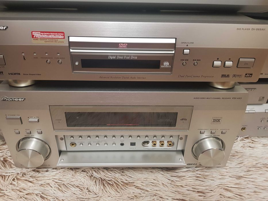 Английский Звук Bowers & Wilkins, Pioneer