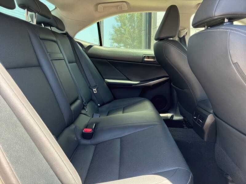 2017 Lexus IS 300