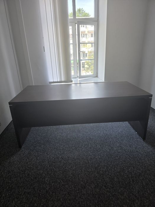Duże biurko do biura