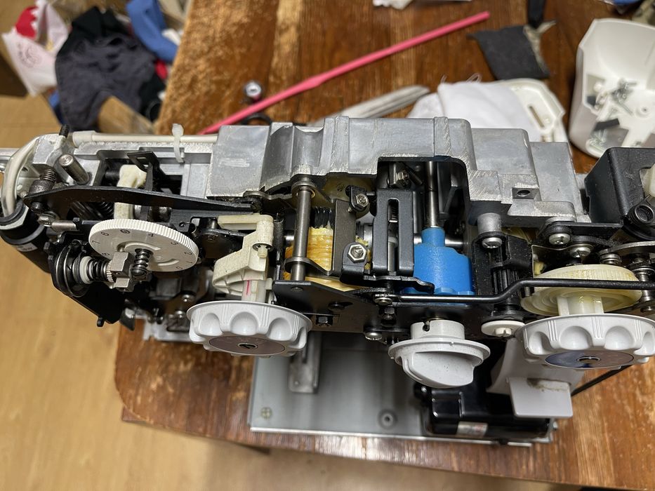 Швейна машинка Brother RS-30